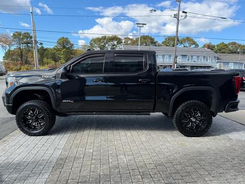 2019 GMC Sierra 1500 AT4