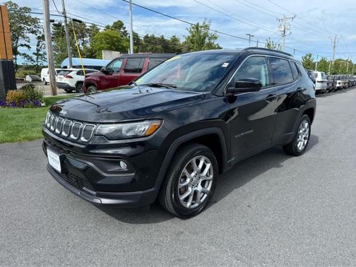 2022 Jeep Compass Latitude Lux