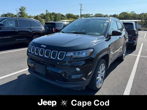 2022 Jeep Compass Latitude Lux