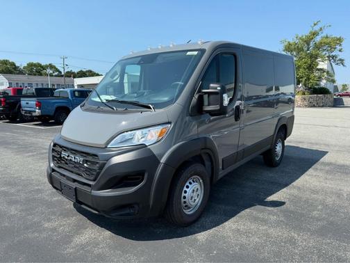 2025 RAM ProMaster 1500 Low Roof