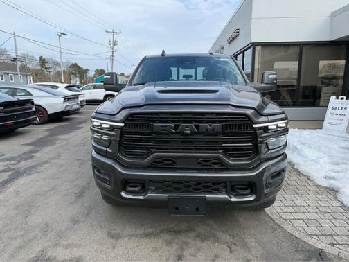 2026 RAM 2500 Laramie 4x4 Crew Cab 64 Box