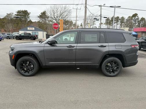 2026 Jeep Grand Cherokee L Laredo