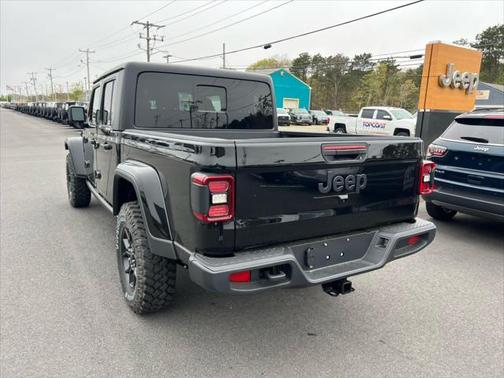 2025 Jeep Gladiator Willys 4x4