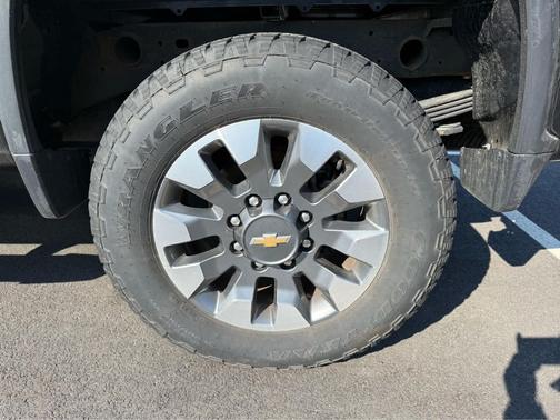 2024 Chevrolet Silverado 2500 Custom