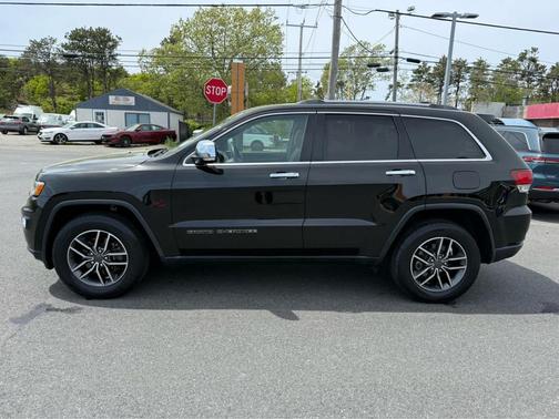 Diamond Black Crystal P/C 2020 Jeep Grand Cherokee Limited