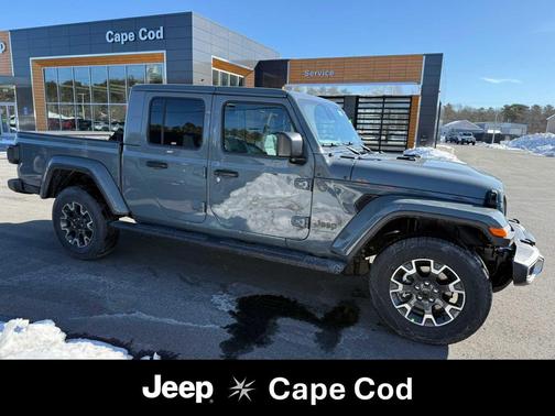 2026 Jeep Gladiator Sahara 4x4
