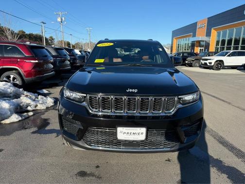 2024 Jeep Grand Cherokee Laredo