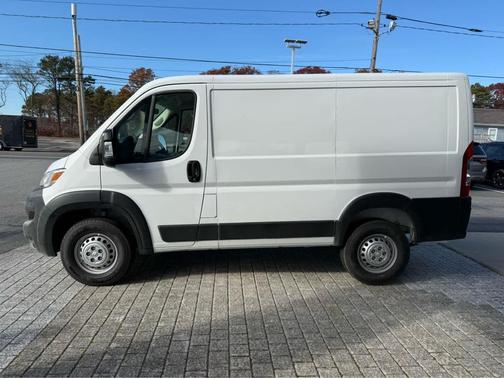 2026 RAM ProMaster 1500 Low Roof
