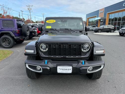 2024 Jeep Wrangler 4xe Sahara