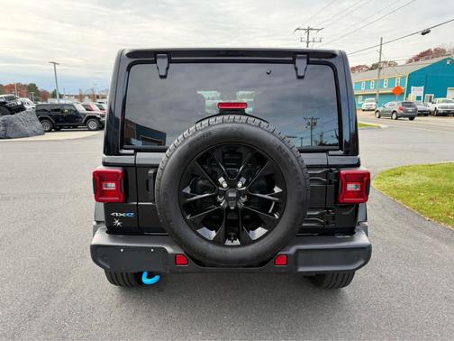 2024 Jeep Wrangler 4xe Sahara