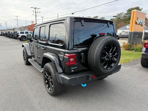 2024 Jeep Wrangler 4xe Sahara
