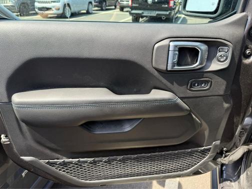 Granite Crystal Metallic Clearcoat 2023 Jeep Wrangler 4xe Rubicon