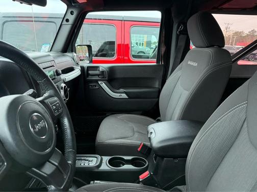 2018 Jeep Wrangler JK Sahara