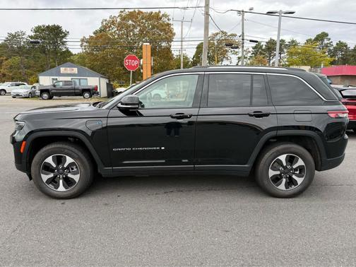 2024 Jeep Grand Cherokee 4xe Base