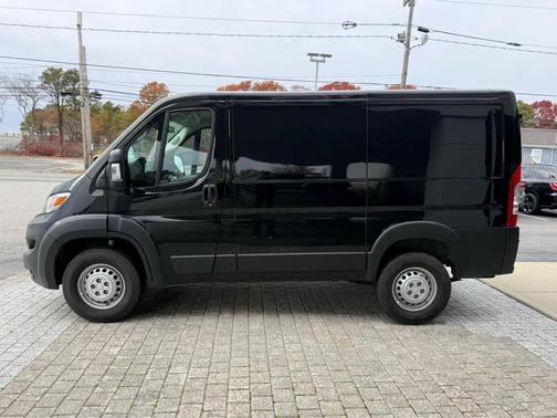 2026 RAM ProMaster 1500 Low Roof