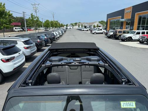 Black Clearcoat 2026 Jeep Wrangler Sport S