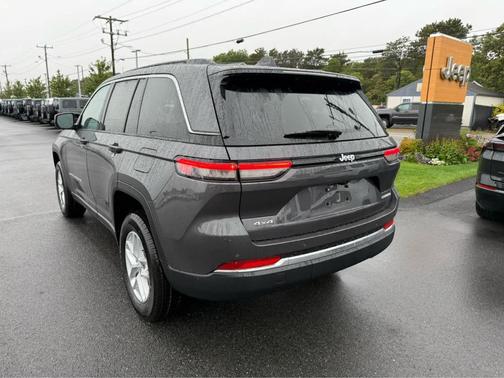 2025 Jeep Grand Cherokee Laredo