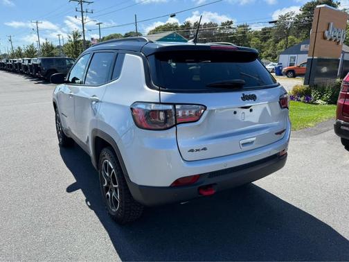 2024 Jeep Compass Trailhawk