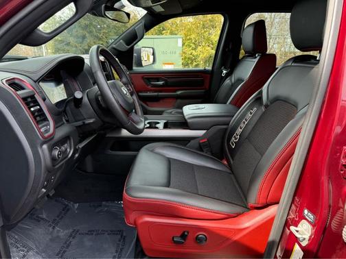 Delmonico Red Pearlcoat 2025 RAM 1500 Rebel