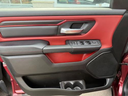 Delmonico Red Pearlcoat 2025 RAM 1500 Rebel