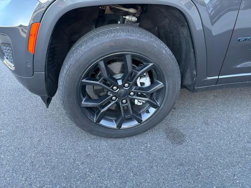 2024 Jeep Grand Cherokee 4xe Anniversary Edition