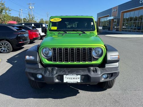 2025 Jeep Wrangler Sport