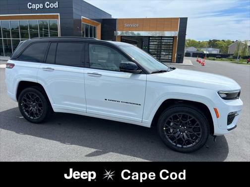 2025 Jeep Grand Cherokee Summit