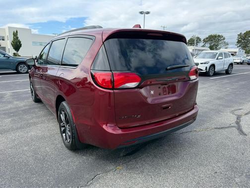 2020 Chrysler Pacifica L