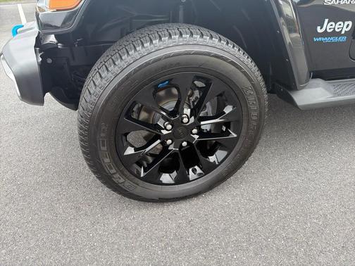2022 Jeep Wrangler Unlimited 4xe Sahara
