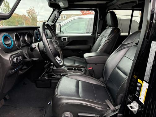 2022 Jeep Wrangler Unlimited 4xe Sahara