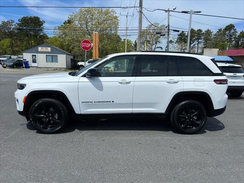 2025 Jeep Grand Cherokee Altitude
