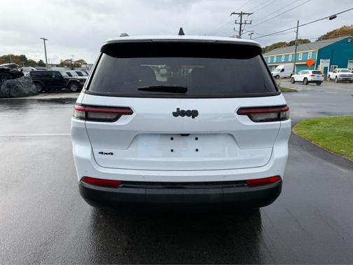 2025 Jeep Grand Cherokee L Altitude
