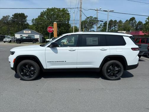 2025 Jeep Grand Cherokee L Altitude