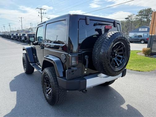 2014 Jeep Wrangler Sahara