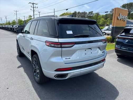 2025 Jeep Grand Cherokee Summit
