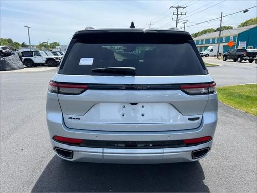 2025 Jeep Grand Cherokee Summit