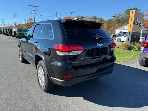 2020 Jeep Grand Cherokee Laredo