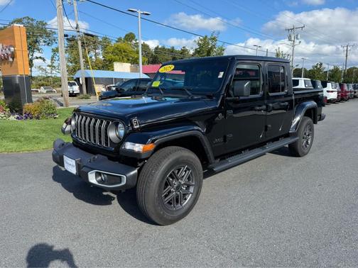 2025 Jeep Gladiator Sport S