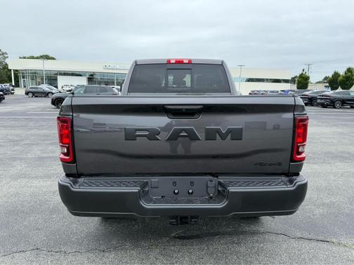 2025 RAM 2500 Tradesman 4x4 Crew Cab 64 Box