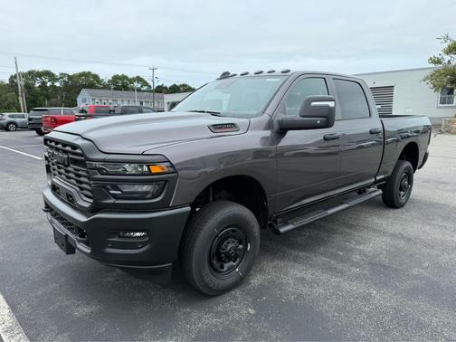 2025 RAM 2500 Tradesman 4x4 Crew Cab 64 Box