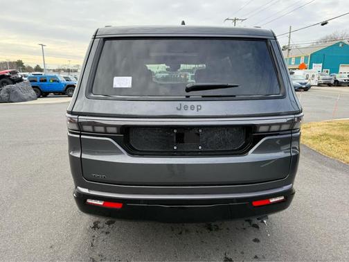 2026 Jeep Grand Wagoneer Limited Altitude