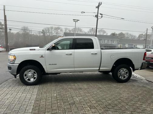 2020 RAM 2500 Big Horn 4x4 Crew Cab 64 Box