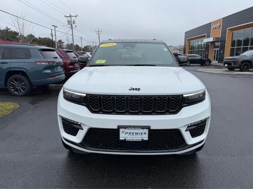 2025 Jeep Grand Cherokee Summit