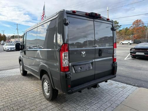 2026 RAM ProMaster 1500 Low Roof