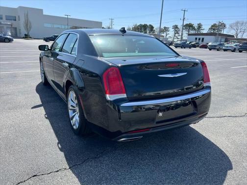 2015 Chrysler 300C Platinum