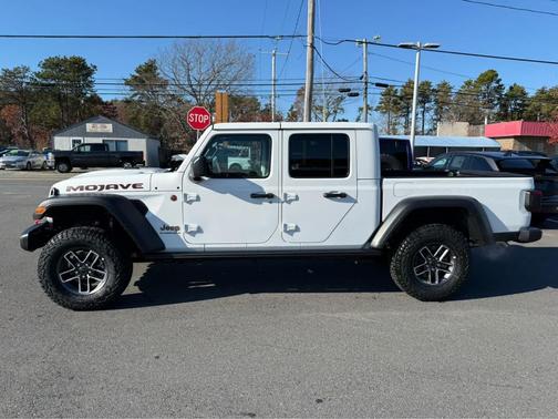2026 Jeep Gladiator Mojave 4x4 4x4