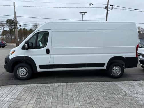 Bright White Clearcoat 2026 RAM ProMaster 2500 Tradesman