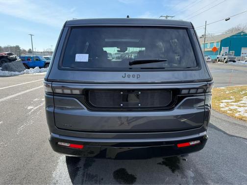 2026 Jeep Grand Wagoneer Limited Reserve