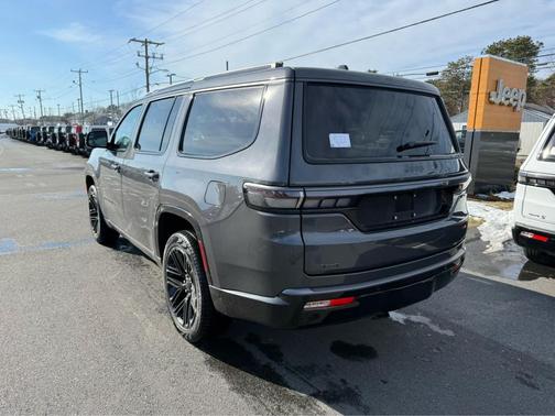 2026 Jeep Grand Wagoneer Limited Reserve