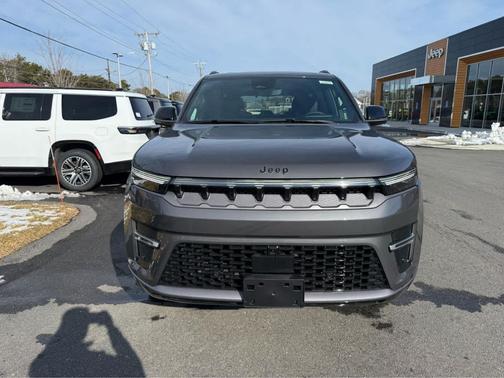 2026 Jeep Grand Wagoneer Limited Reserve